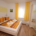 Landpension Bielatal - 3* Raum